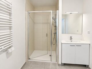  Appartement à louer 2 pièces 38 m²