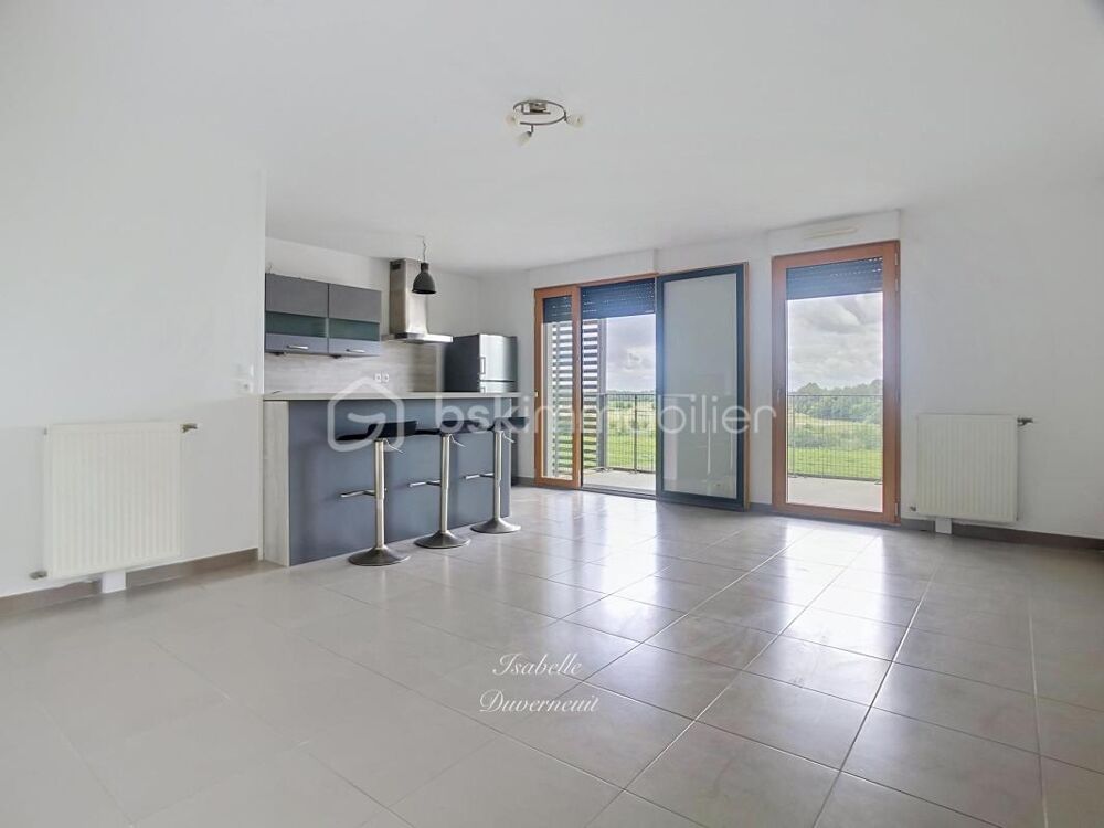   MONTÉVRAIN – BUREAUX / CABINET PROFESSIONNEL 72 m² AVEC TERRASSE, BALCON ET PARKING Montevrain