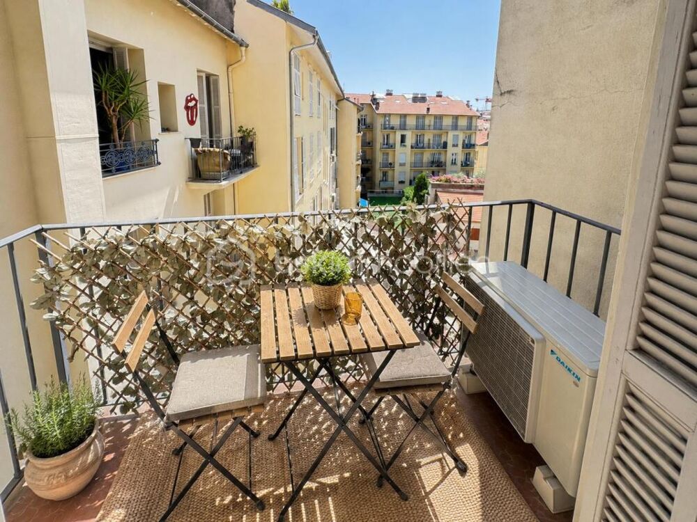 Vente Appartement Studio Nice carré d'or- Etage élevé- Balcon Nice