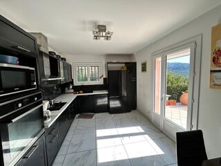  Villa � vendre 8 pi�ces 241 m�
