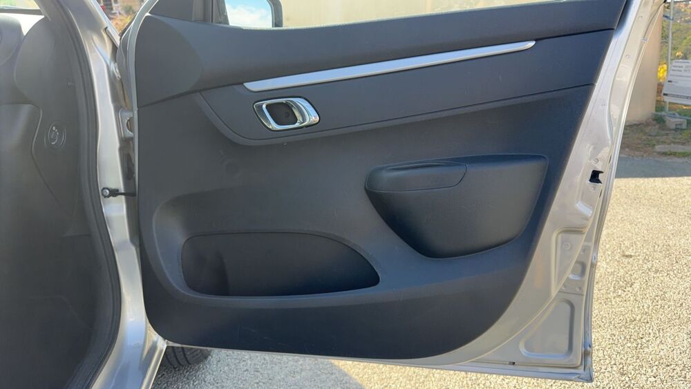 Spring EV 45 27 kWh Expression 2023 occasion 83600 Frejus