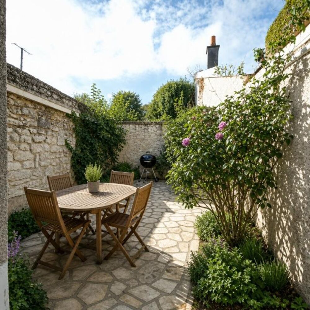Vente Maison Maison à vendre de 2 pièces offrant 42 m² habitables  - ANTOGNY LE TILLAC (37800) Antogny le tillac