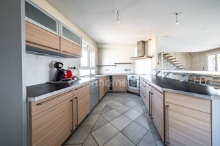  Maison à vendre 7 pièces 156 m²