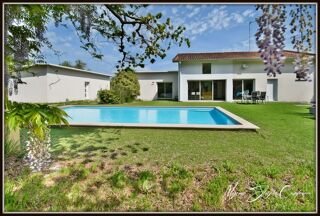  Propriété/château à vendre 7 pièces 187 m²