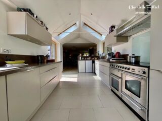  Maison à vendre 6 pièces 211 m²