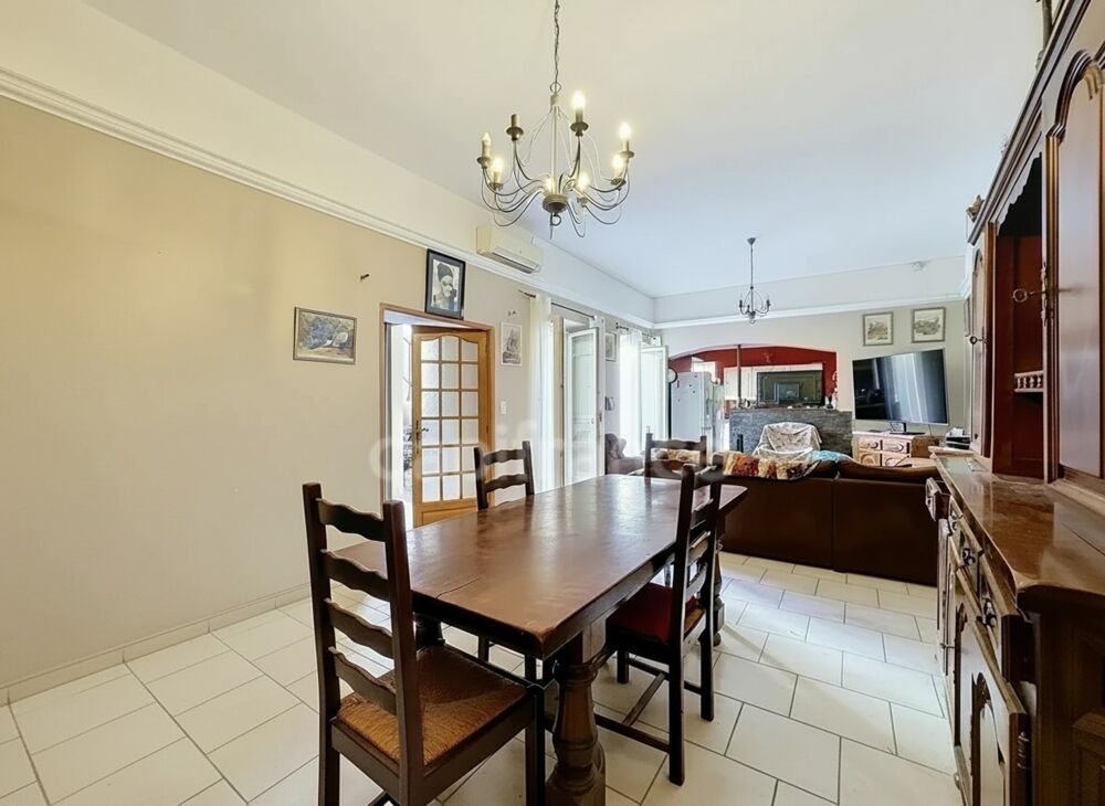 Appartement 87 m² avec terrasse et cave  Beaucaire, secteur Les Fontêtes