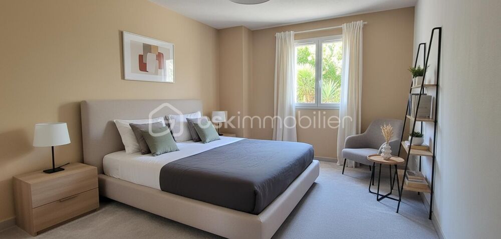  vendre  Villa Hyres (83400)