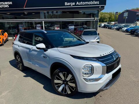 Mitsubishi Outlander IV 2.4 MIVEC 306 4WD INSTYLE 2025 occasion Saint-Vincent-de-Boisset 42120