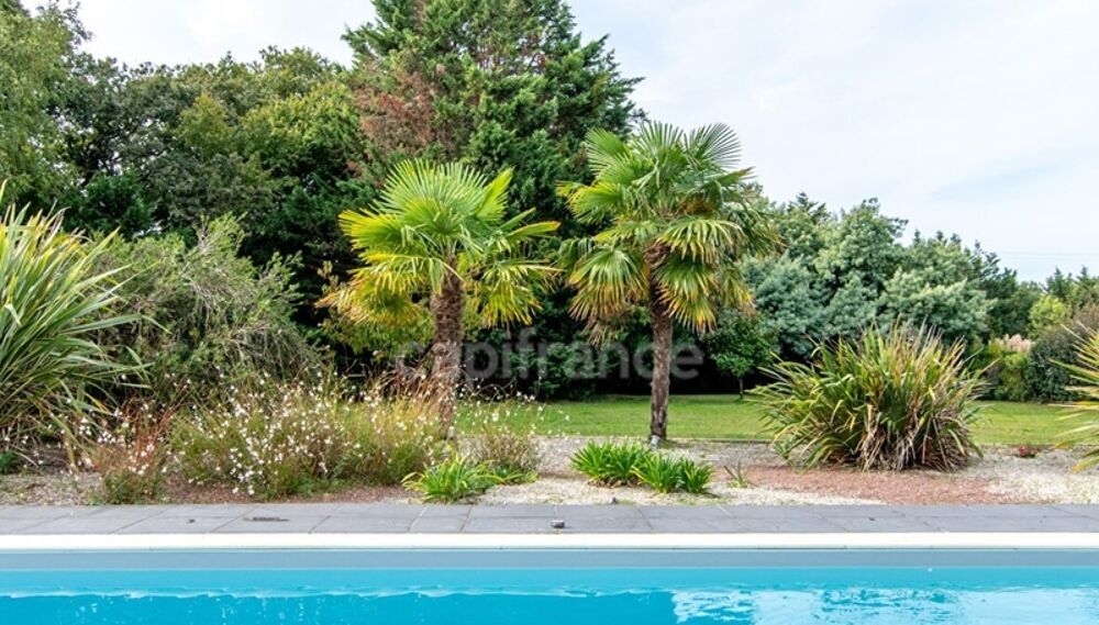  vendre  Proprit/chteau Les Sables-d'Olonne (85100)