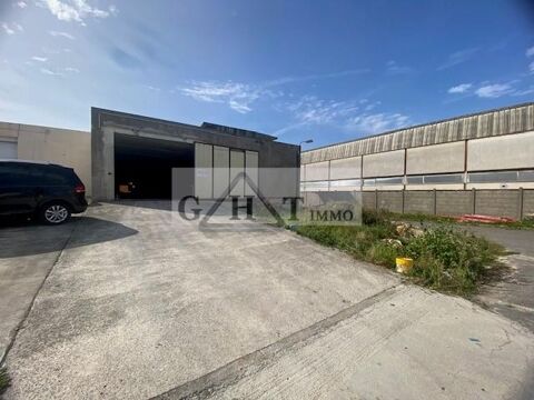   ENTREPOT A LOUER 350 M² A Ozoir-la-Ferrière 
