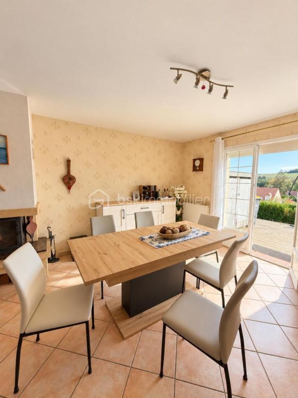 Vente Maison Maison 128 m² avec 4 chambres, sous-sol total et terrain de 2 200 m² - Gisors Gisors