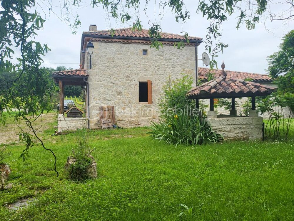 MAISON EN PIERRE+ MAISON LOCATIVE-HANGAR ET DEPENDANCES SUR PARCELLE DE 8000 m²