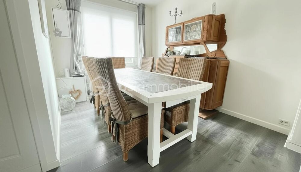 Vente Maison Maison 4 pièces à vendre à Comines – 82 m² – 3 chambres – Extérieur – Idéal premier achat ou investissement Comines