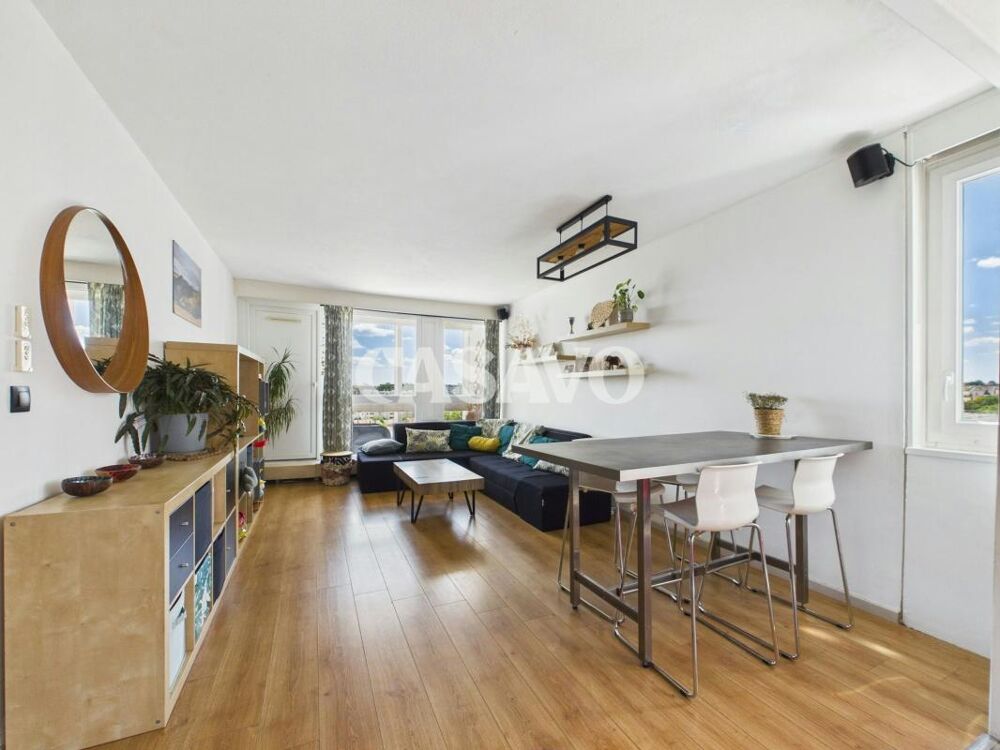 Vente Appartement 4 pièces de 77m² - 69100 Villeurbanne