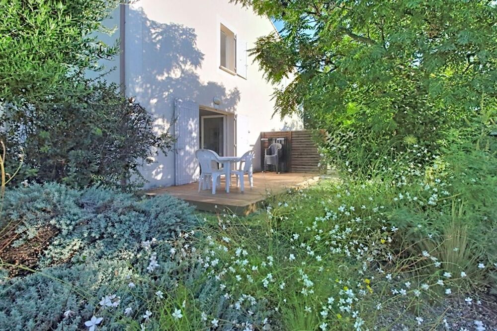 Maison 3 pièces 68 m2 avec terrasse et piscine