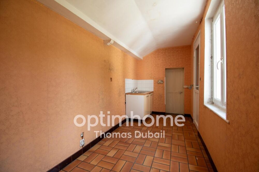 Maison individuelle à rénover avec jardin
