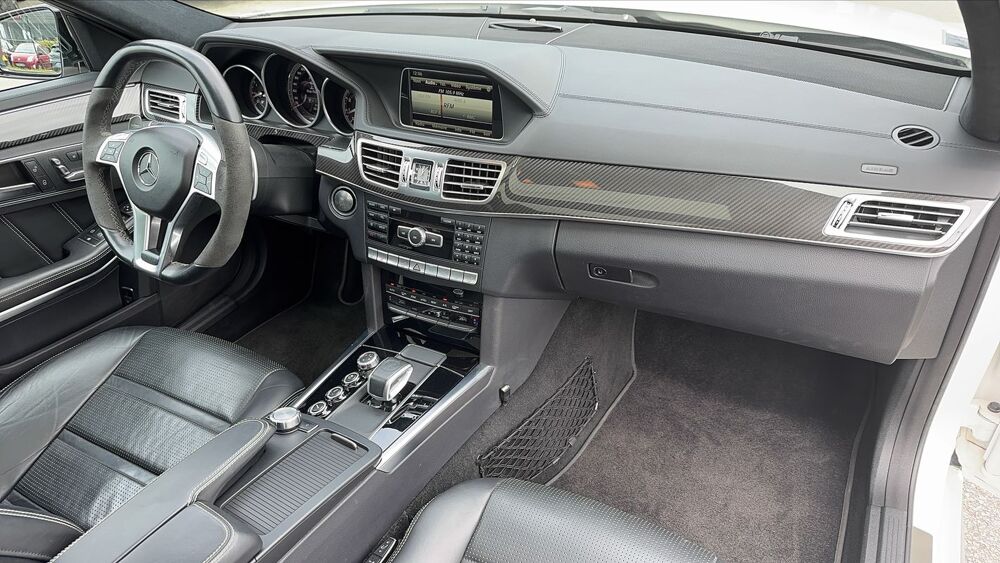 Classe E Break 63 S AMG 585 4Matic Speedshift MCT 7 - Toit ouvrant 2013 occasion 29200 Brest