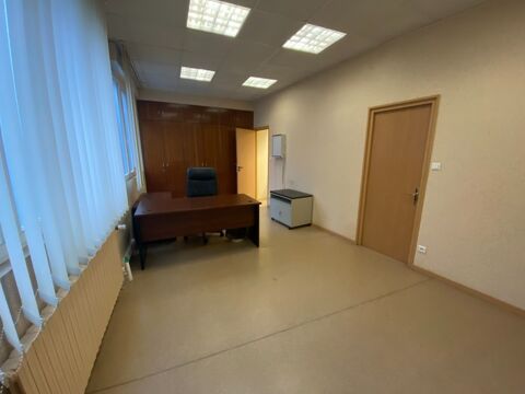 Local/bureau &agrave; vendre BOHAIN EN VERMANDOIS (02) 65000 02110 Bohain en vermandois