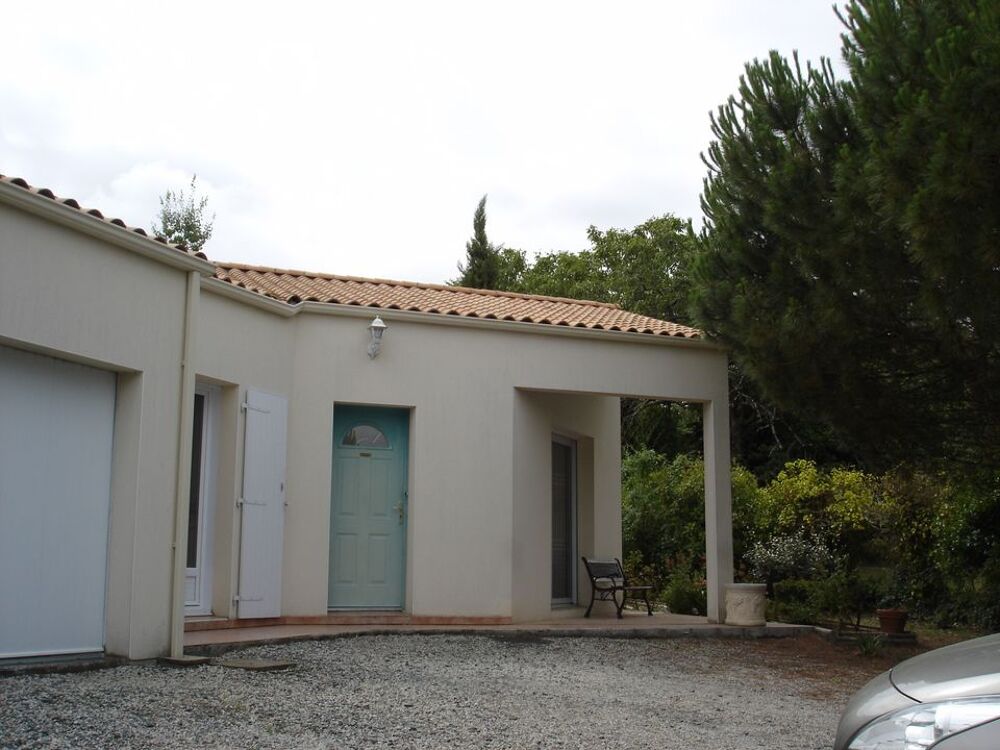 Location Maison Maison de 95m2 à louer sur Fontenay-le-Comte Fontenay le comte