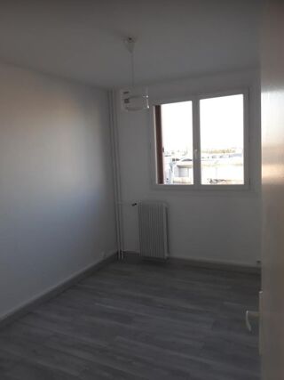  Appartement à louer 3 pièces 53 m²