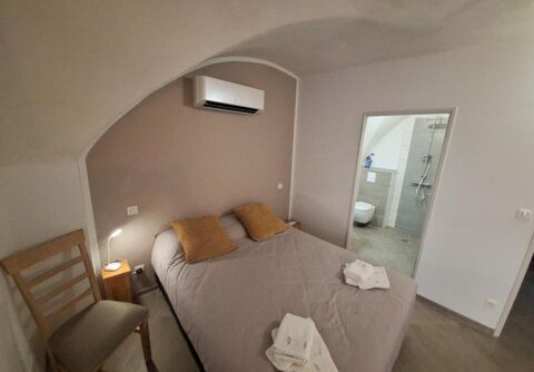  Appartement  louer 3 pices 131 m