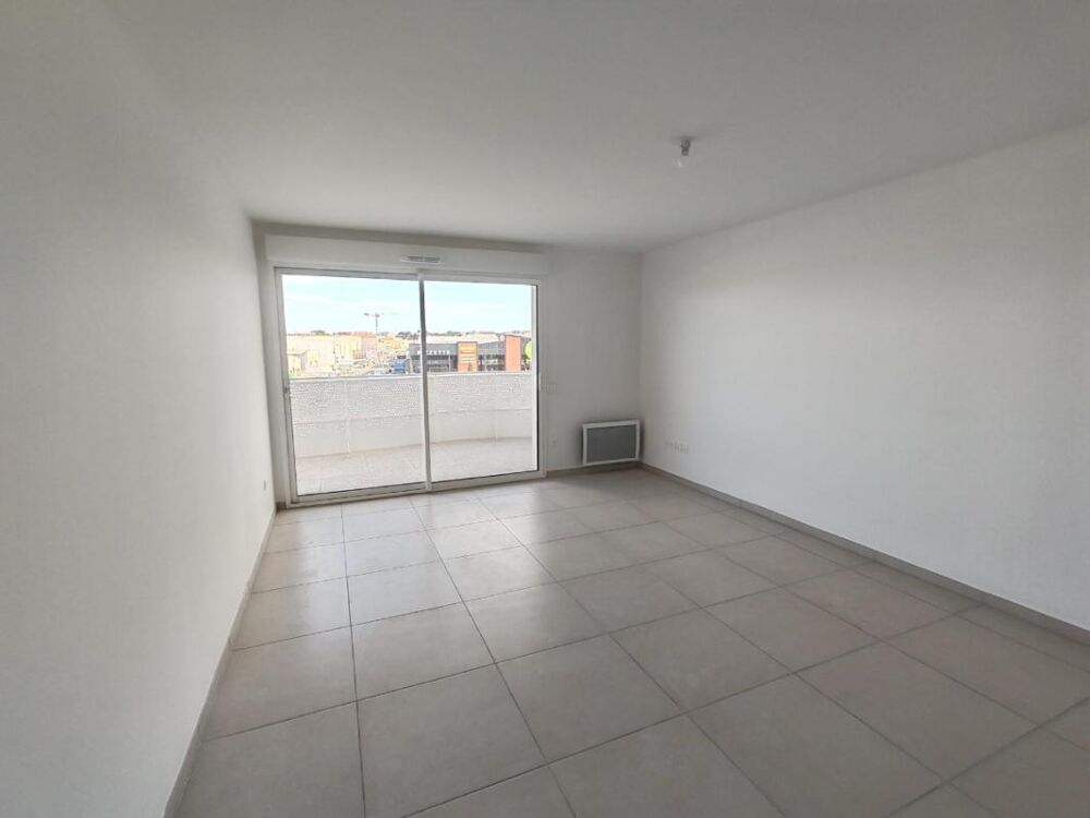 Location Appartement T3 avec balcon et parking à AGDE Agde