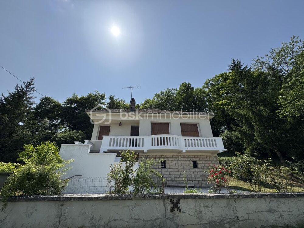 Bar-sur-Seine  Maison de caractère avec sous-sol complet, terrasse sud-est sans vis-à-vis & grenier aménageable  Potentiel exc
