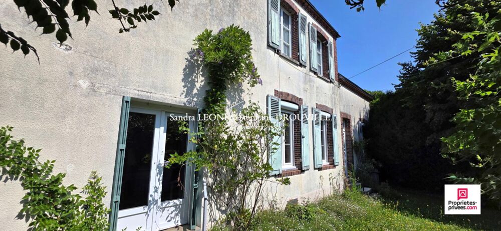 JOUY - CHARMANTE MAISON BOURGEOISE A FORT POTENTIEL DE 140 m², 6 pièces