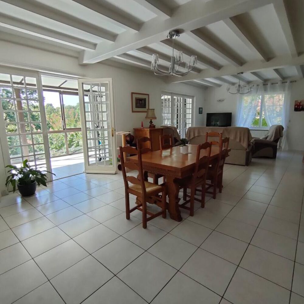 Maison avec chambres d'hôtes Mortagne sur Sevre 8 pièces 177 m2