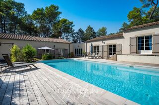  Maison à vendre 9 pièces 345 m²