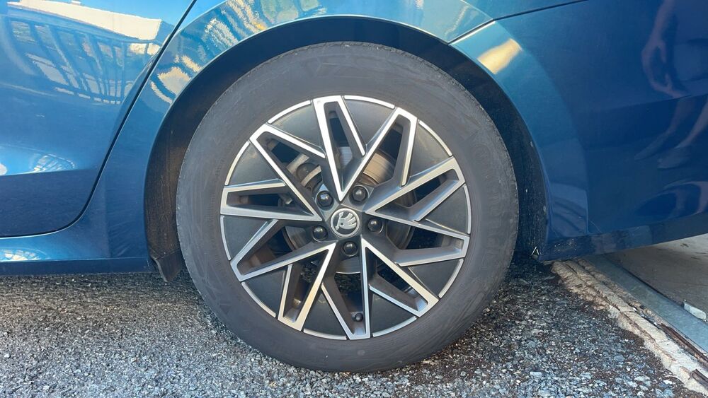 Octavia Combi 2.0 TDI 150 DSG7 Business 2021 occasion 03410 Domerat