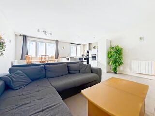 Vente Appartement Appartement T3 de 74,2 m² - Stationnement sous-sol - Cave Lyon 8