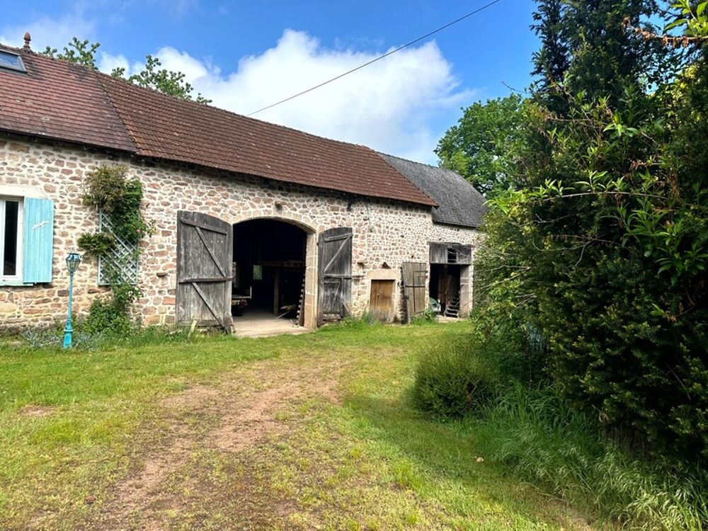 Exclusivité  Propriété de caractère avec étang, dans un écrin naturel préservé du Morvan - proche de SAULIEU (21)