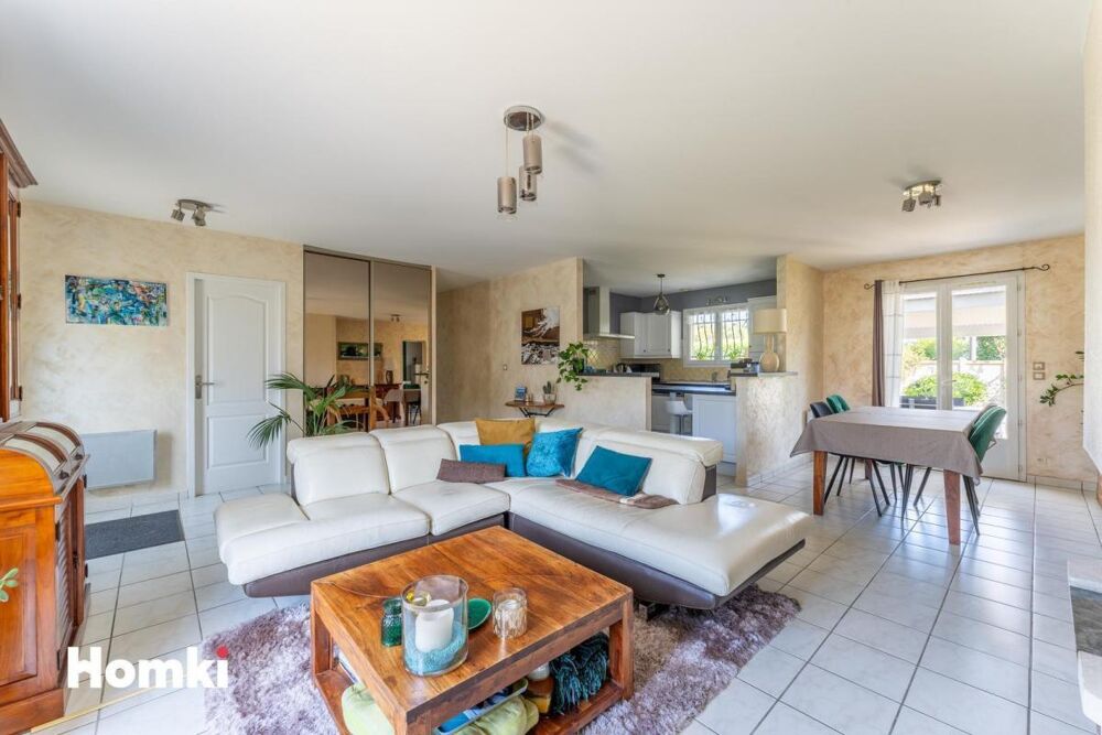 Maison/Villa T4 de 115 m² à Saint-Quentin-de-Baron 33750