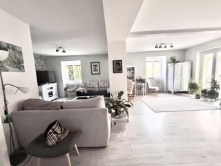  Maison  vendre 9 pices 262 m