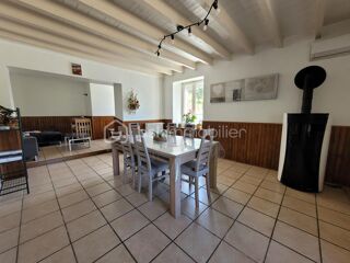  Propriété/château à vendre 5 pièces 141 m²