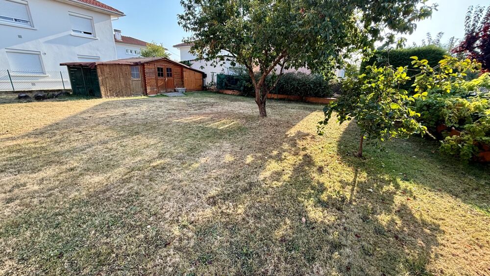 Vente Maison Tarbes .Maison six pièces sur deux niveaux divisible en deux appartements Tarbes