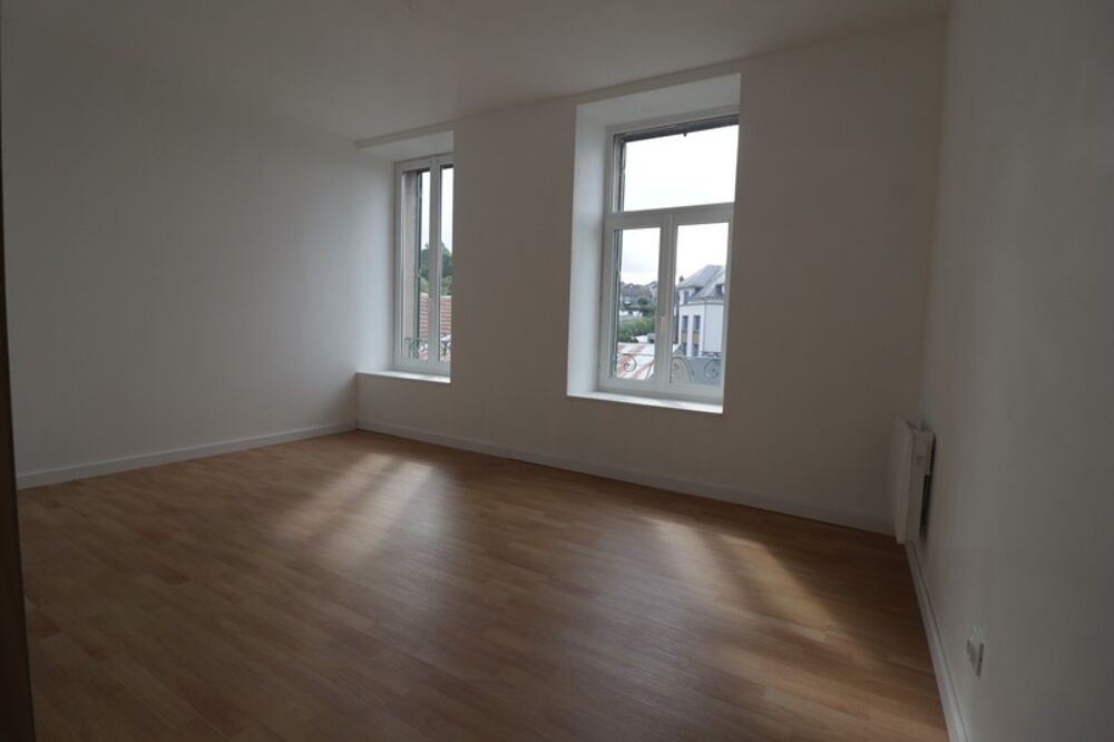 A VOIR ! Maison à vendre 7 pièces MAURIAC (15)