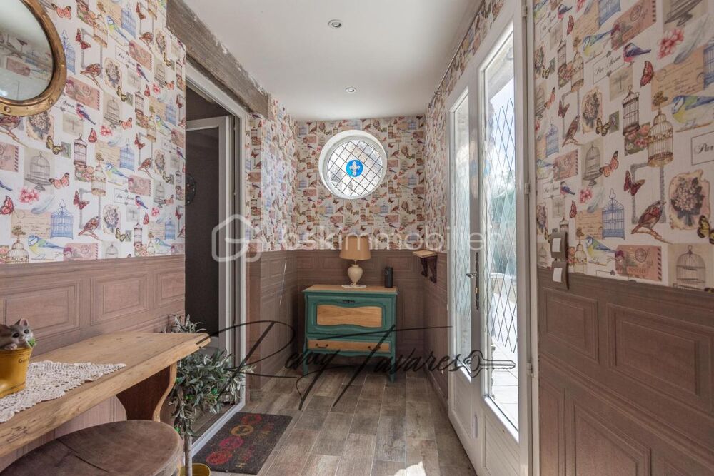EXCLUSIVITÉ  Magnifique longère du XVIIe siècle à fort potentiel (300 m² et jusqu'à 7 Chambres)  Remauville