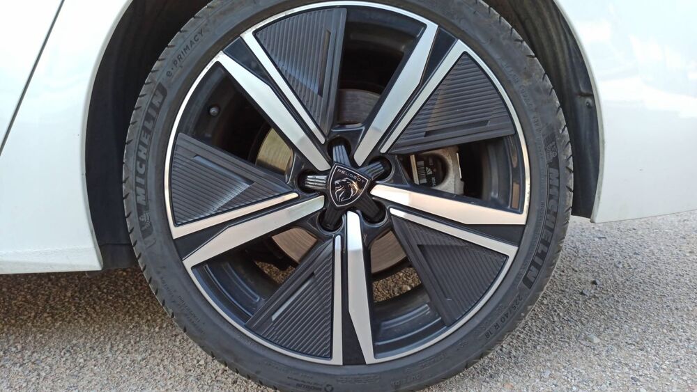 308 III 1.6 THP 180 Hybrid e-EAT8 GT 2022 occasion 01120 Nievroz