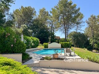  Villa à vendre 7 pièces 210 m²