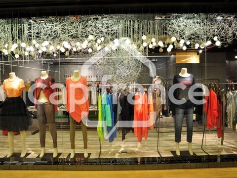 Fonds de commerce de v&ecirc;tements emplacement N&deg;1 au centre de Ch&acirc;lons-en-Champagne 39000 51000 Chalons en champagne