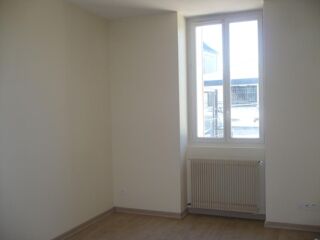  Appartement à louer 1 pièce 43 m²