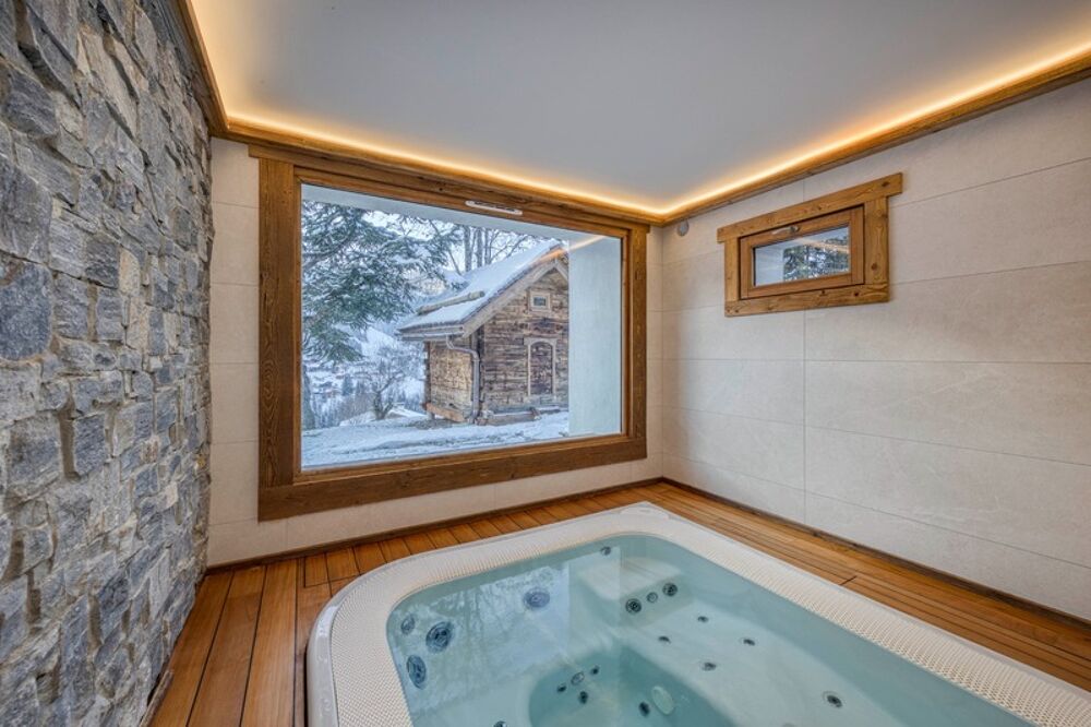 Chalet de luxe rénové  Accès direct aux pistes de ski à LA CLUSAZ (74)