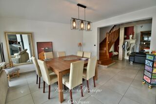  Maison � vendre 10 pi�ces 220 m�