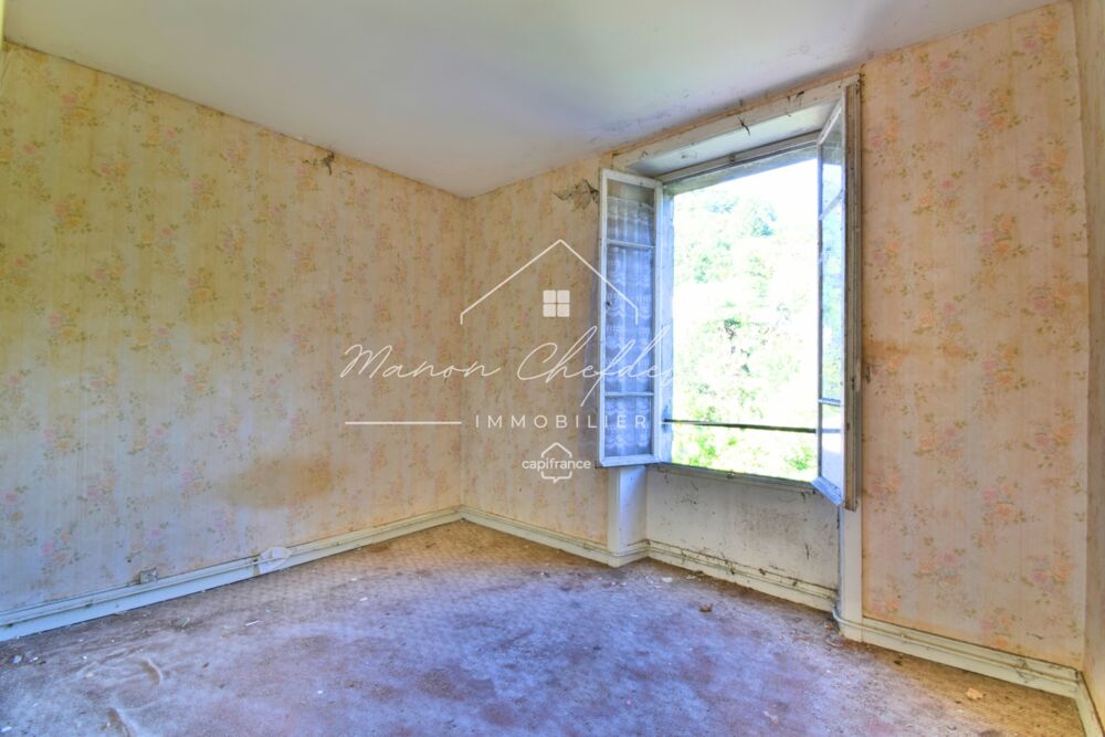Vente Appartement Appartement T3 56,25m² - À RENOVER – Lanobre (15) Lanobre