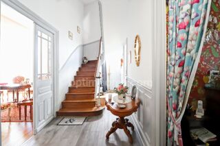  Maison  vendre 10 pices 265 m