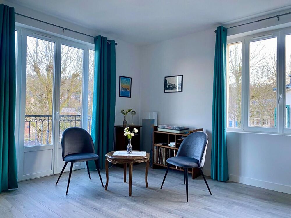 Honfleur Centre , Appartement rénové avec balcon et vue dégagée - EXCLUSIVITE