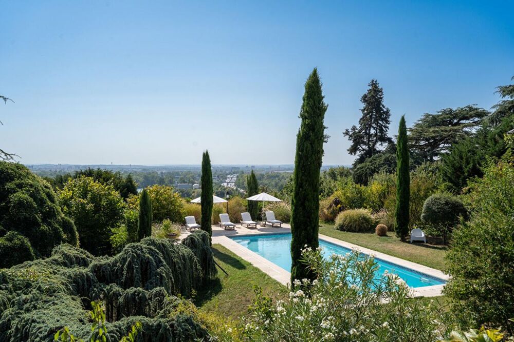 à vendre  Propriété/château Caluire-et-Cuire (69300)