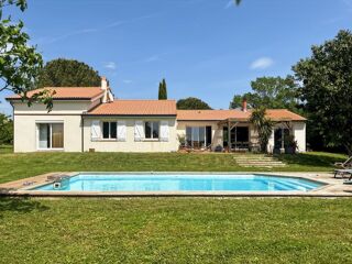  Maison � vendre 6 pi�ces 219 m�